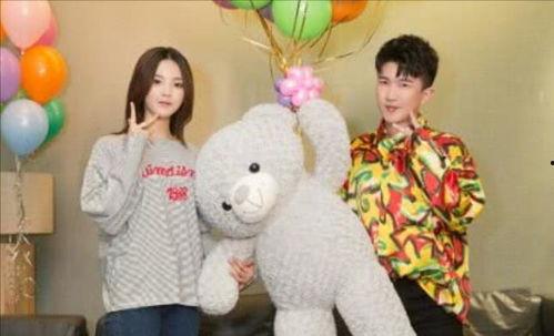 吃瓜博主娱乐圈,吃瓜博主带你揭秘幕后真相